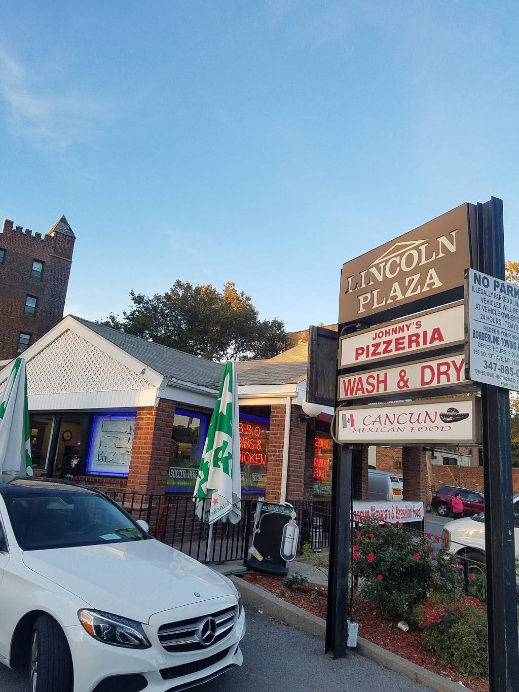 Johnnys Pizzeria | restaurant | 30 W Lincoln Ave, Mt Vernon, NY 10550, USA | 9146681957 OR +1 914-668-1957