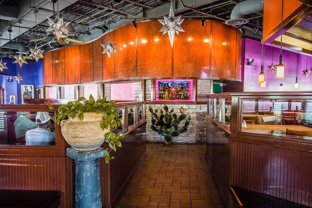 2 Pesos Cantina | restaurant | 101 Southgate Dr, Pelham, AL 35124, USA | 2059873800 OR +1 205-987-3800