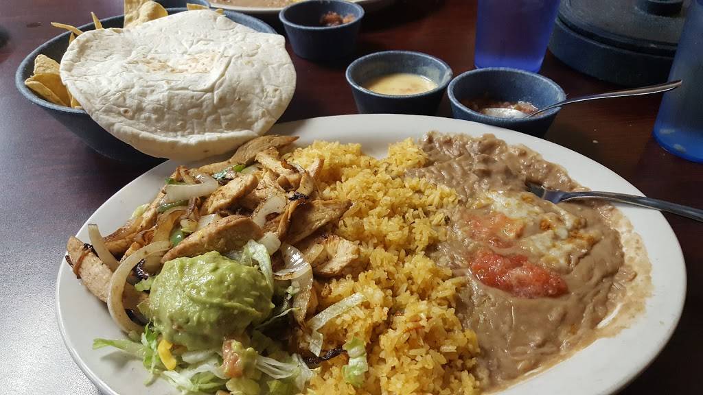 Abuelitas Mexican Restaurant | restaurant | 715 E Independence St, Shawnee, OK 74804, USA | 4052751157 OR +1 405-275-1157