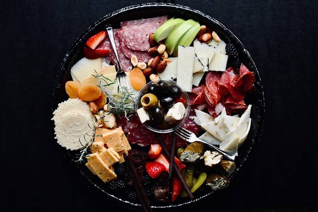 LedgeStone Vineyards | meal takeaway | 6381 WI-57, Greenleaf, WI 54126, USA | 9205324384 OR +1 920-532-4384