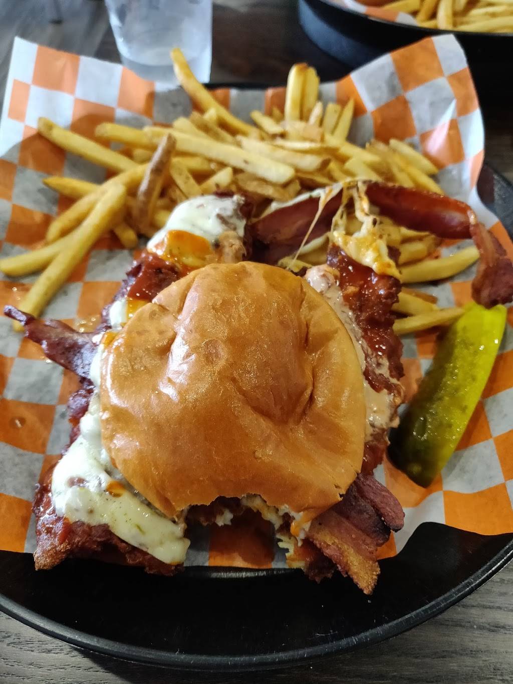 The Hungry Mule | restaurant | 463 S Rand Rd, Lake Zurich, IL 60047, USA | 8475408000 OR +1 847-540-8000