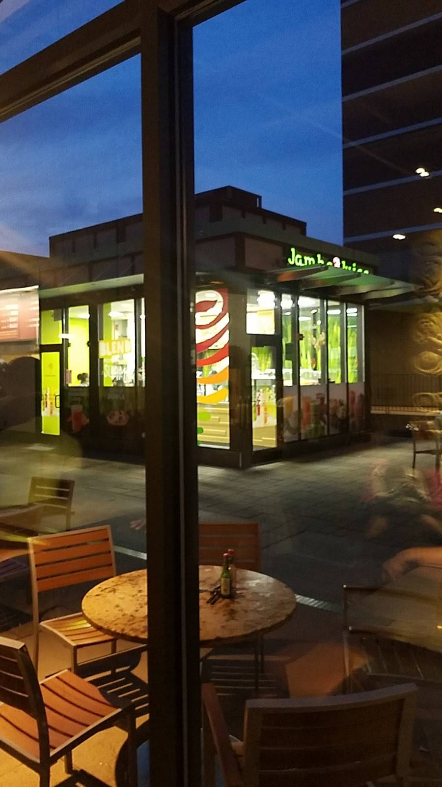 Jamba Juice Cross County Mall | restaurant | 1080 Mall Walk, Yonkers, NY 10704, USA | 9144233279 OR +1 914-423-3279