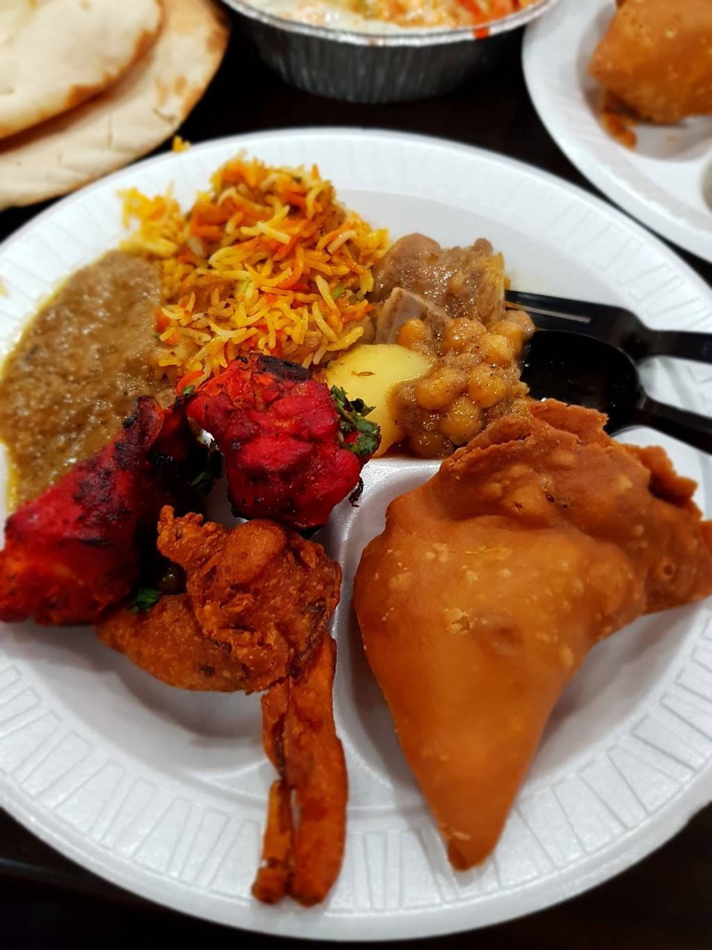 Shineys Sweets & Restaurant | bakery | 4231 MARKHAM ST - D, Annandale, VA 22003, USA | 7036420460 OR +1 703-642-0460