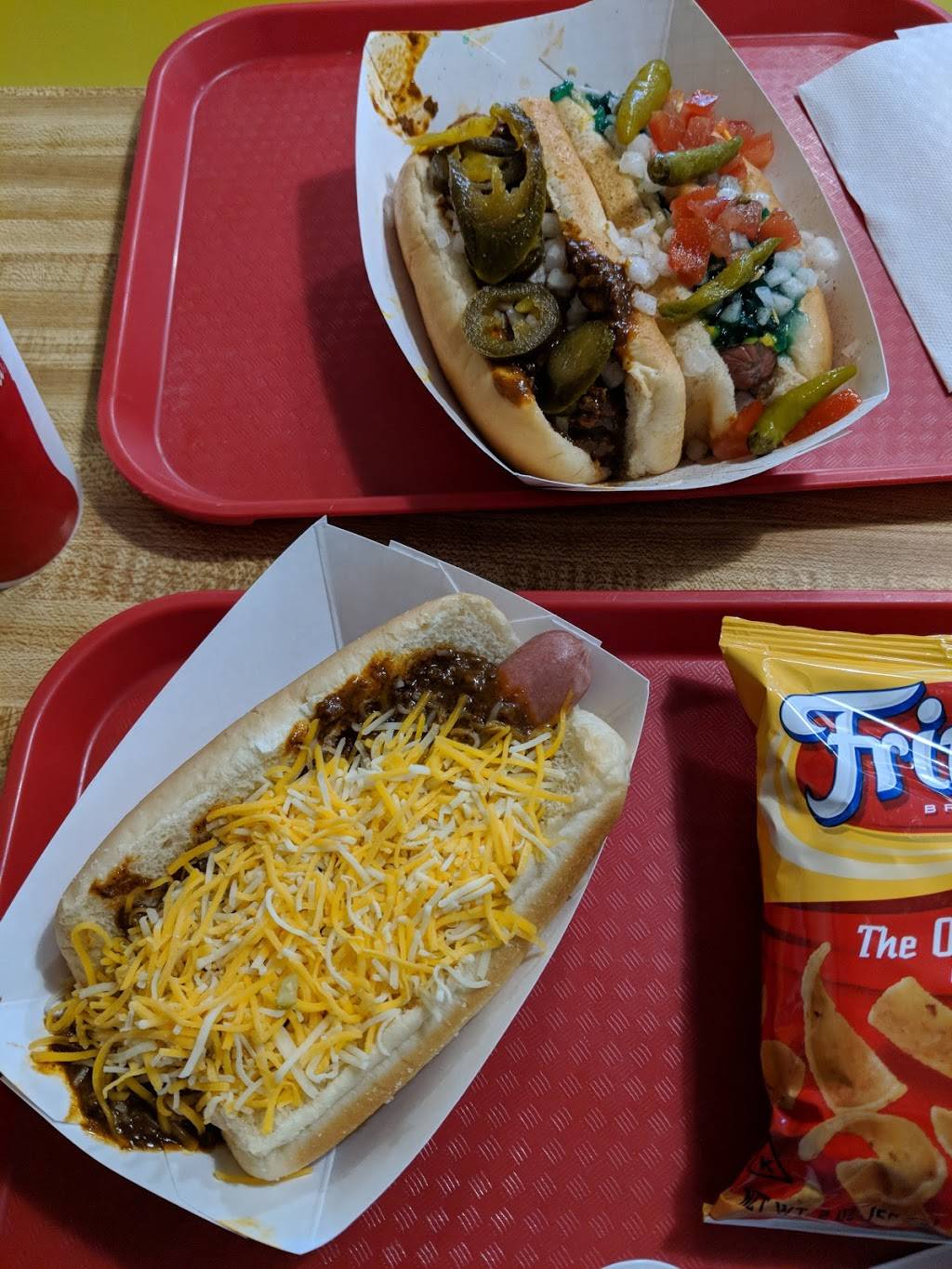 Dam Dogs | restaurant | 25 N Squires Street Square NE, Rockford, MI 49341, USA | 6168639565 OR +1 616-863-9565