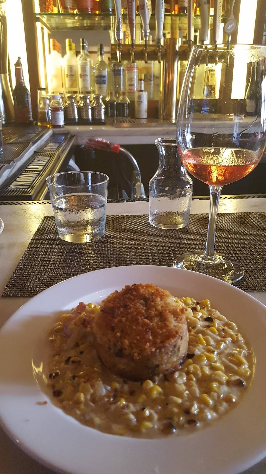 Market House on the Square | restaurant | 655 Forest Ave, Lake Forest, IL 60045, USA | 8472348800 OR +1 847-234-8800