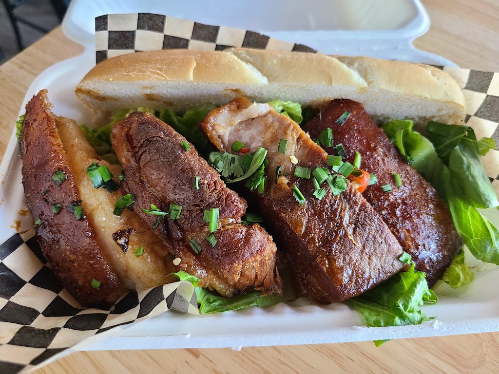 LASA Sandwiches & Pearls | restaurant | 18009 Hwy 99 C, Lynnwood, WA 98037, USA | 4253611263 OR +1 425-361-1263