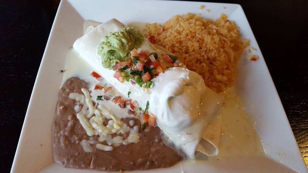 El Toro Mexican Restaurant | restaurant | 3425 W State St, Grand Island, NE 68803, USA | 3083812333 OR +1 308-381-2333