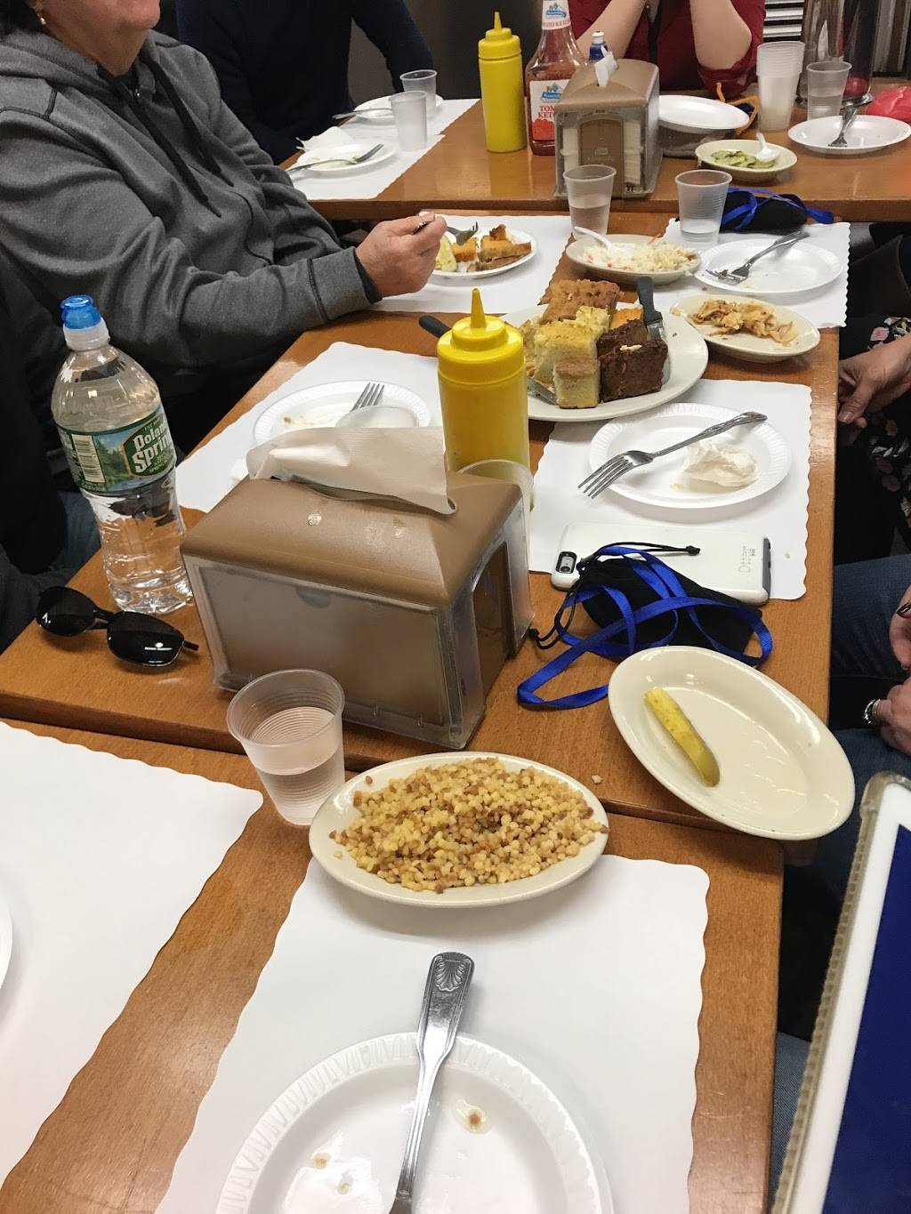 Gottliebs Restaurant | restaurant | 6240, 352 Roebling St, Brooklyn, NY 11211, USA | 7183846612 OR +1 718-384-6612