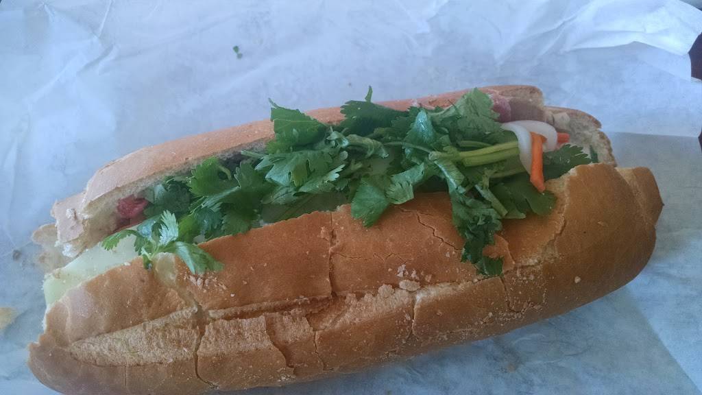 Thanh Huong Sandwich | restaurant | 6901 Stockton Blvd, Sacramento, CA 95823, USA | 9163939999 OR +1 916-393-9999