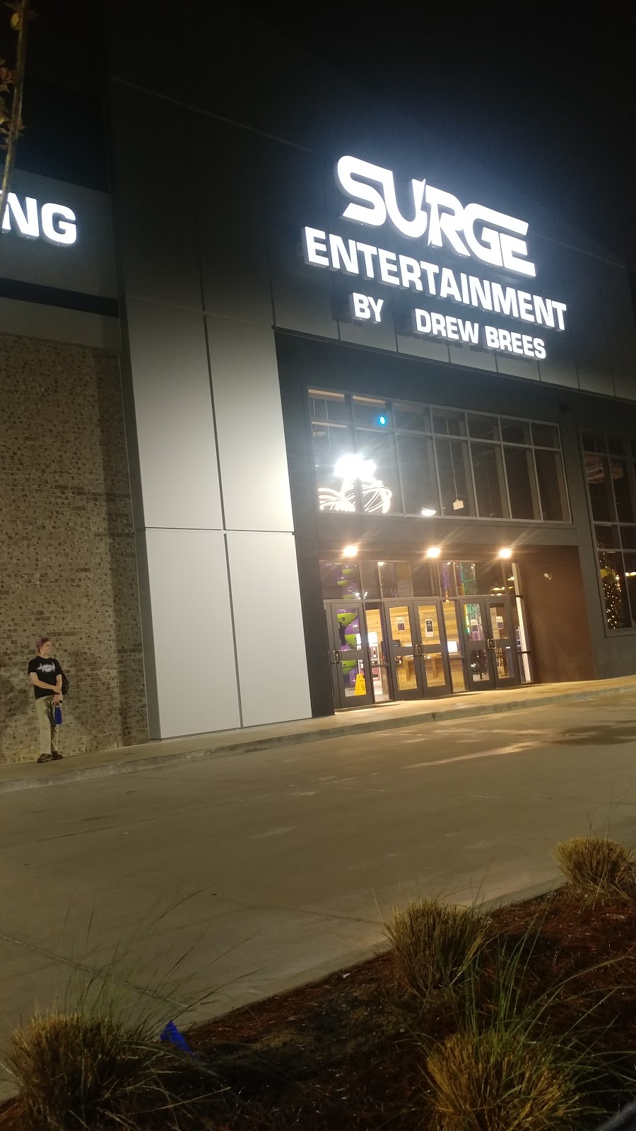 Surge Entertainment | restaurant | 220 Mane St, West Monroe, LA 71292, USA | 3185362695 OR +1 318-536-2695