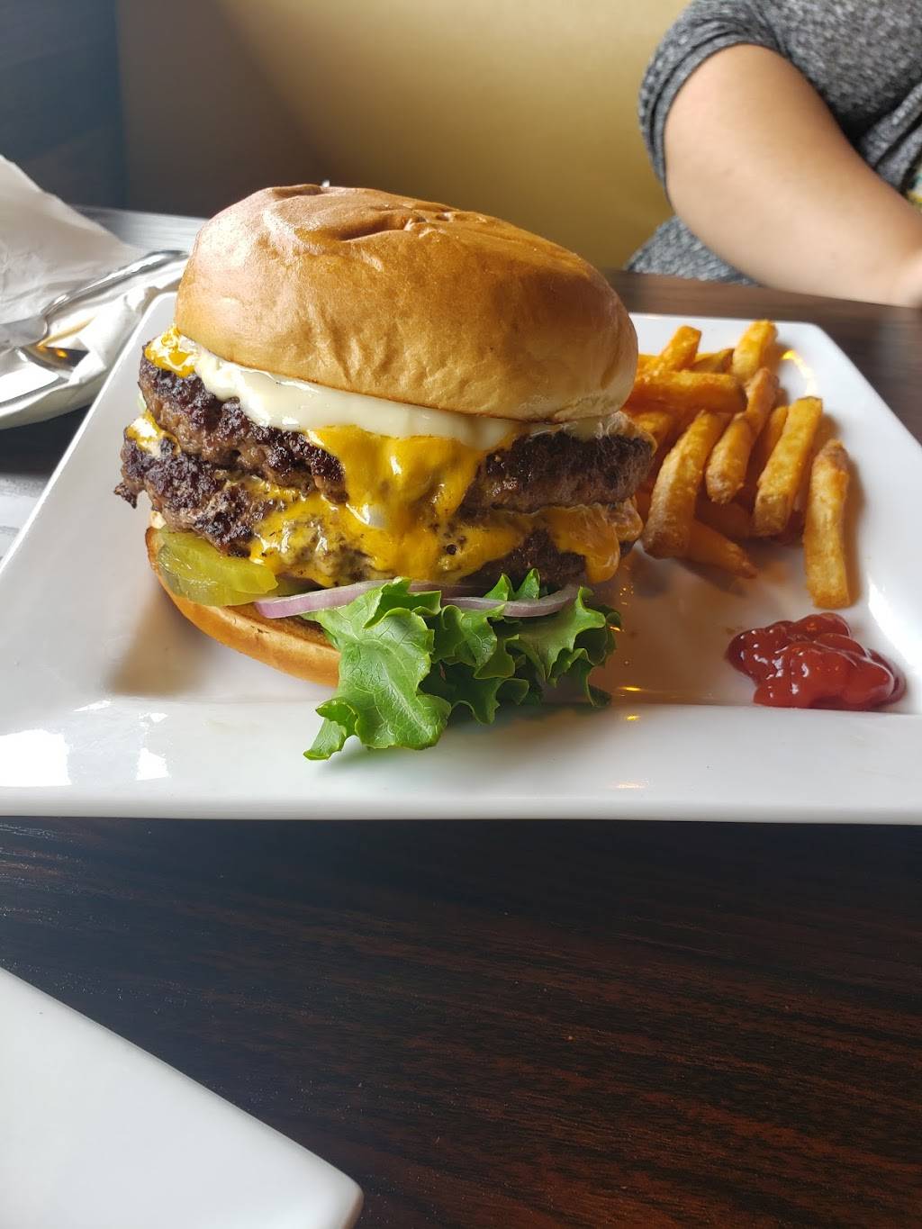 Maggie’s Sunrise Café | restaurant | 2665 Fashion Plaza, Bakersfield, CA 93306, USA | 6617421701 OR +1 661-742-1701