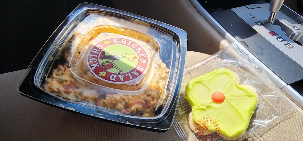 Chicken Salad Chick | restaurant | 3901 Warden Rd, North Little Rock, AR 72116, USA | 5014746399 OR +1 501-474-6399