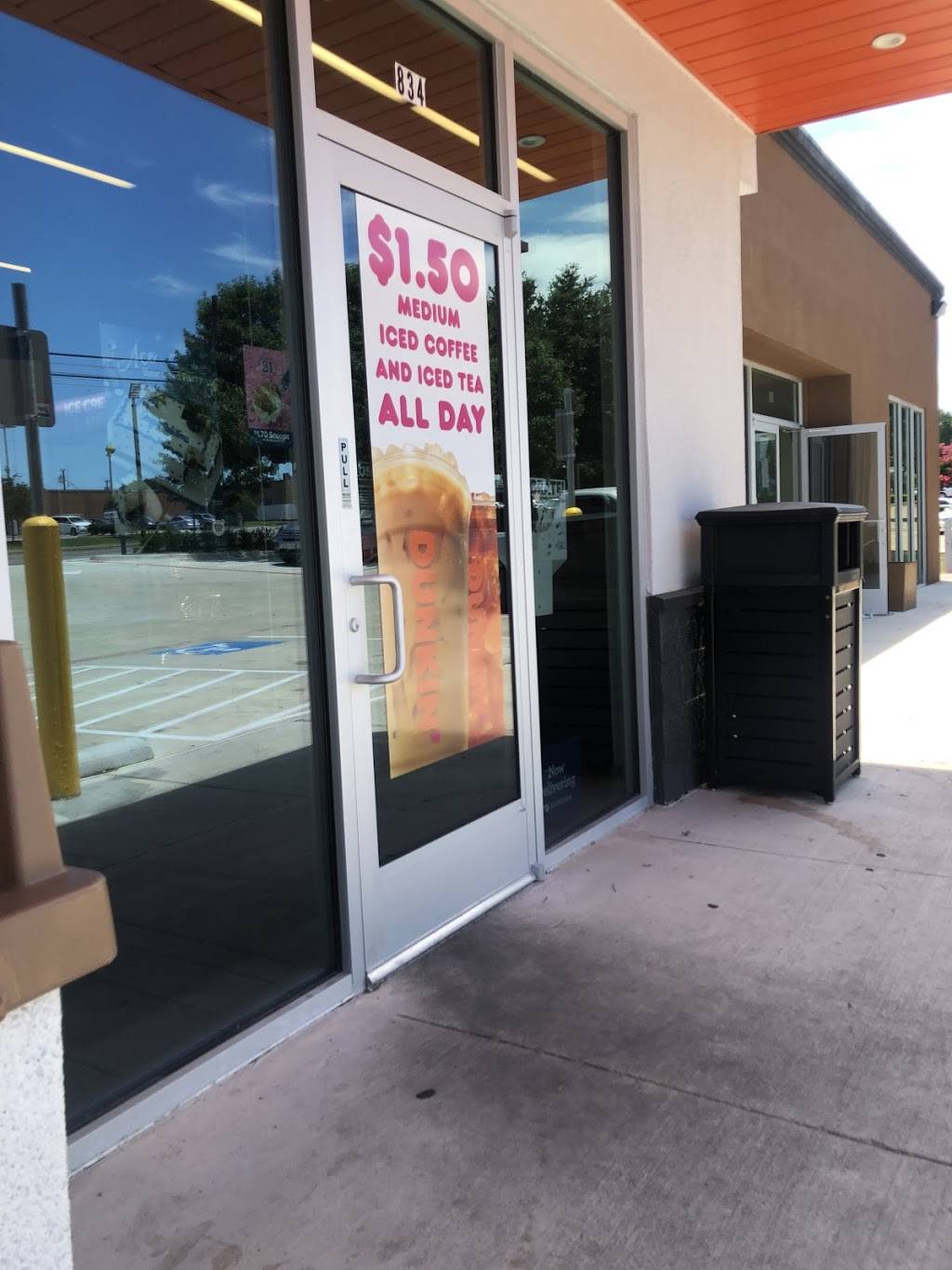 Dunkin Donuts | restaurant | 834 N Hampton Rd, DeSoto, TX 75115, USA | 4697473103 OR +1 469-747-3103