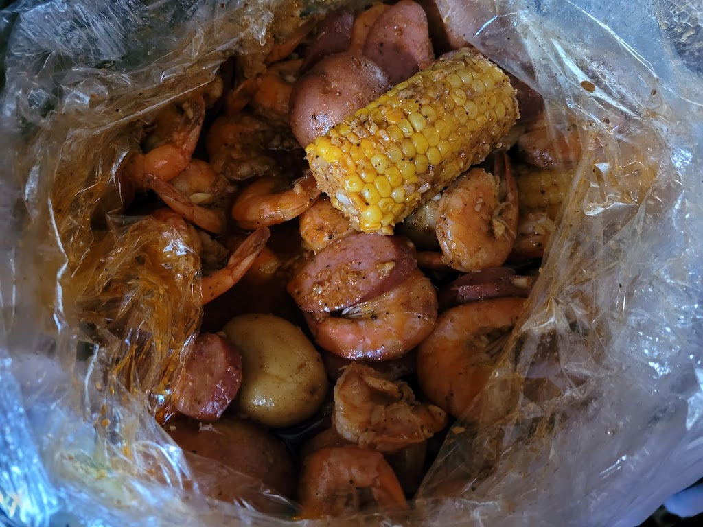 The Crackin Crab | restaurant | 106 S 1st St, Brownfield, TX 79316, USA | 8063325214 OR +1 806-332-5214