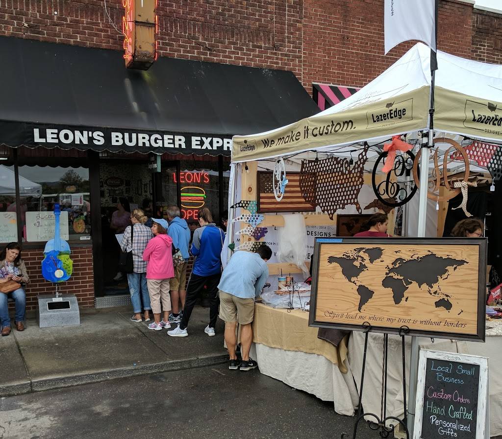 Leons Burger Express | restaurant | 407 N Main St, Mt Airy, NC 27030, USA | 3367890849 OR +1 336-789-0849