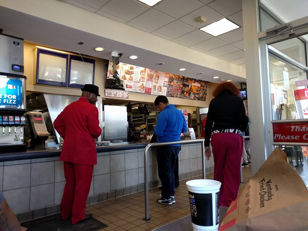 KFC | restaurant | 7720 Blair Rd, Silver Spring, MD 20912, USA | 3015887483 OR +1 301-588-7483