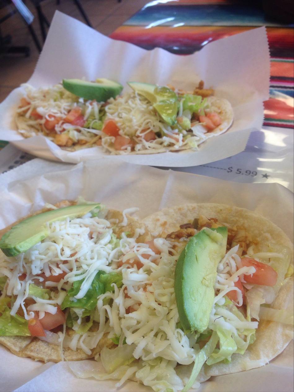 El Canelo | restaurant | 700 Burnham Ave, Calumet City, IL 60409, USA | 7089337292 OR +1 708-933-7292