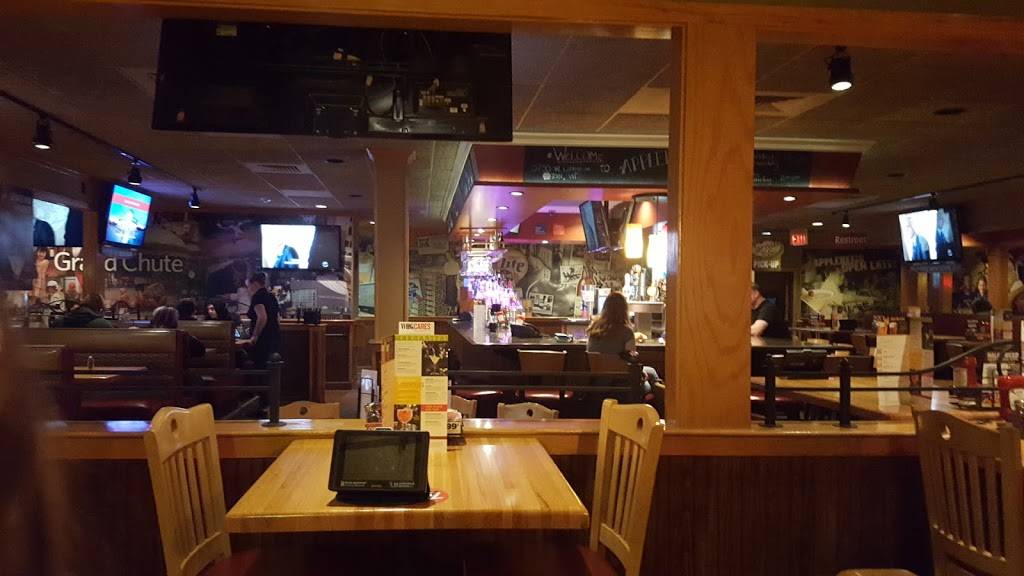 Applebees Grill + Bar | restaurant | 3730 W College Ave, Appleton, WI 54914, USA | 9209548060 OR +1 920-954-8060