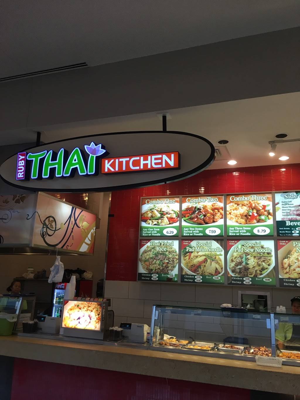 Ruby Thai Kitchen | restaurant | 1900 Tamiami Trail N, Naples, FL 34102, USA | 2392130861 OR +1 239-213-0861