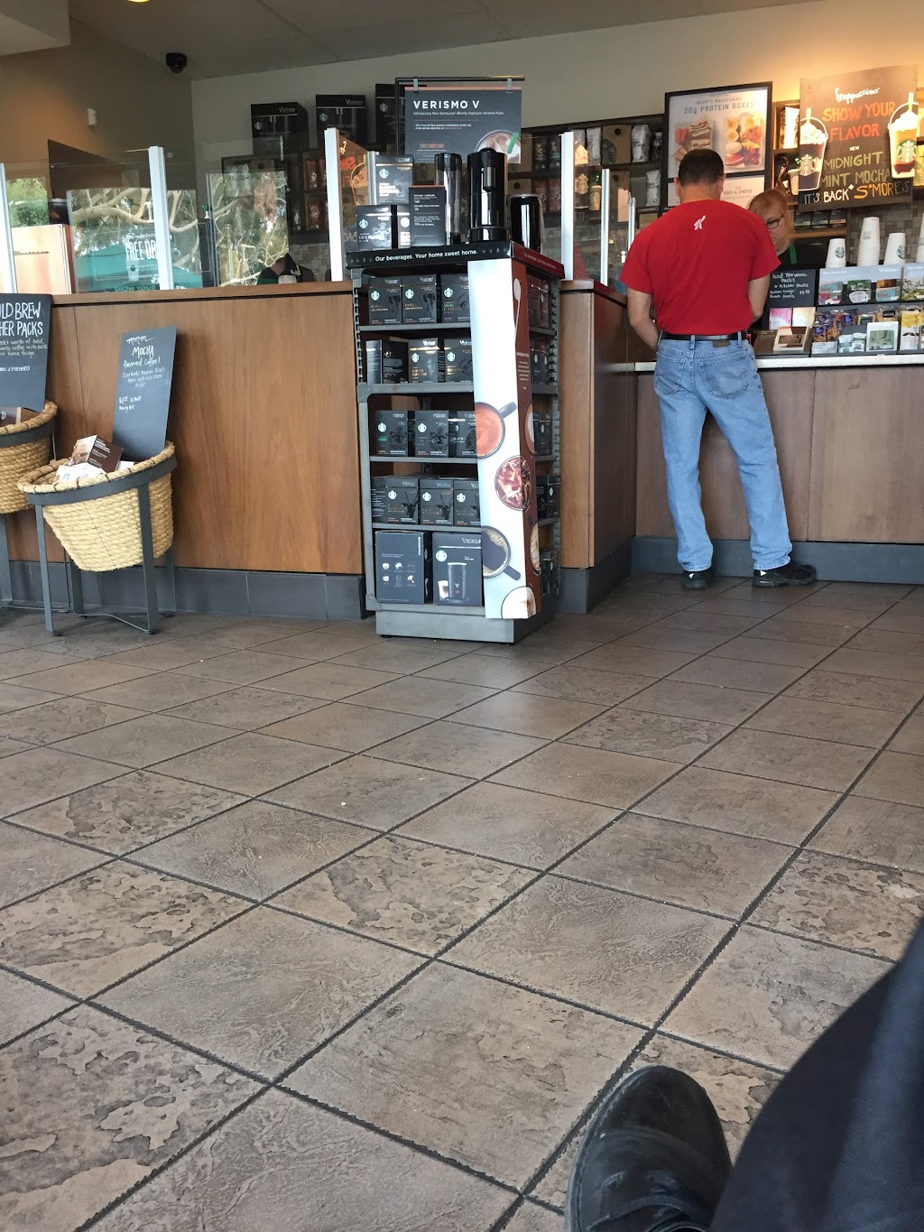 Starbucks | cafe | 7876 Valley View St, Buena Park, CA 90620, USA | 7142289827 OR +1 714-228-9827