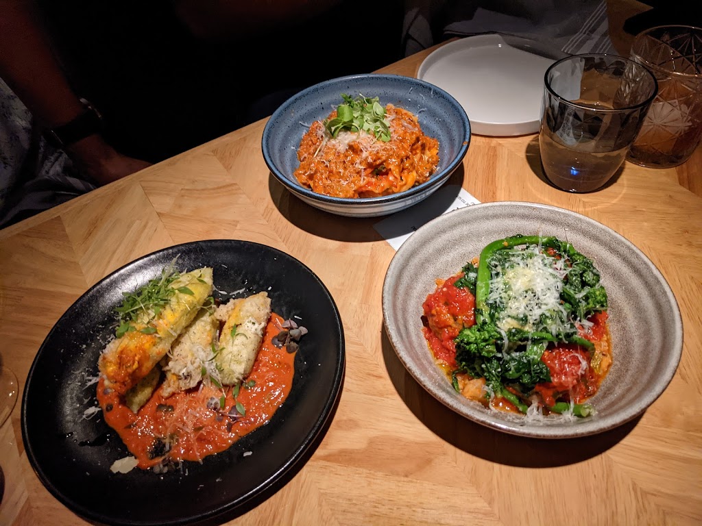 Heritage | restaurant | 903 NE 5th Ave, Fort Lauderdale, FL 33304, USA | 9546352335 OR +1 954-635-2335