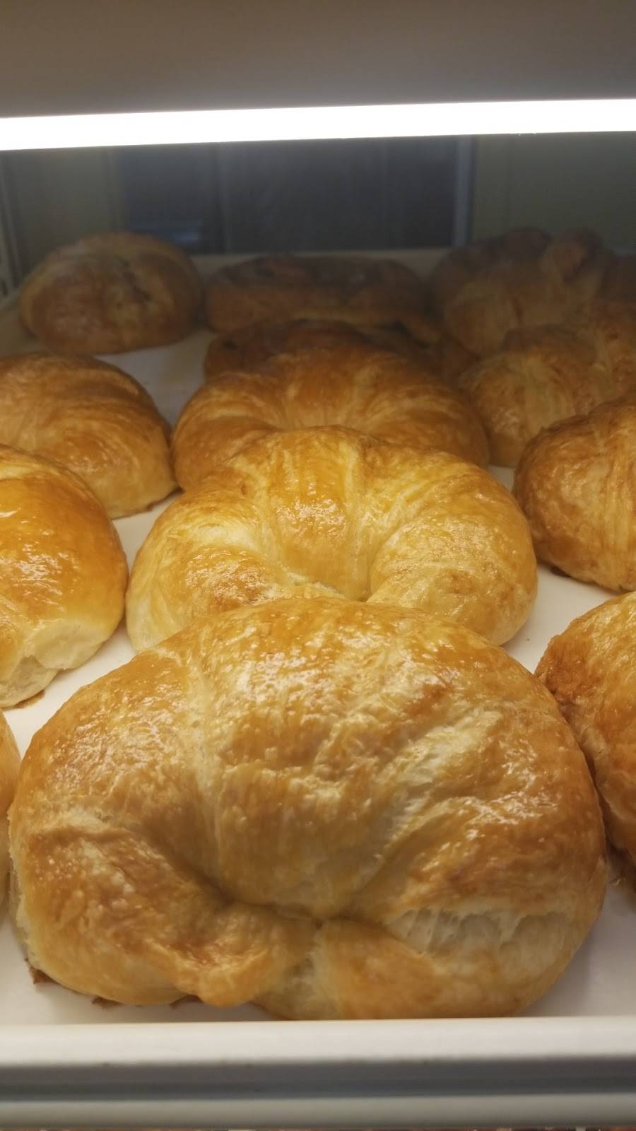 Rainbow Donuts Cafe & Deli | bakery | 3831 E Thunderbird Rd, Phoenix, AZ 85032, USA | 6029233414 OR +1 602-923-3414