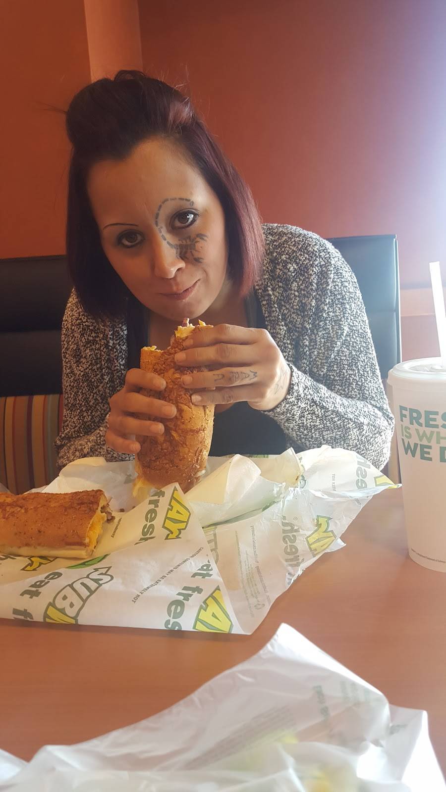 Subway | restaurant | 203 E Kings Hwy, Paragould, AR 72450, USA | 8702400010 OR +1 870-240-0010