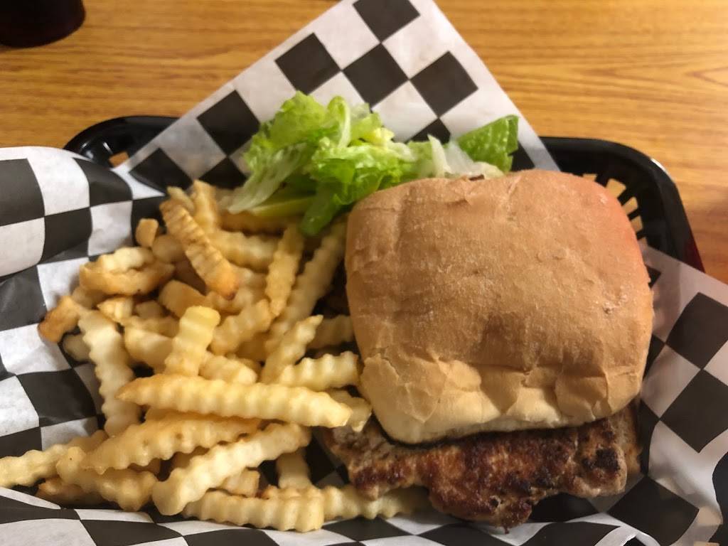 Snack Shack | restaurant | 100 W Kenney St, Divernon, IL 62530, USA | 2179600072 OR +1 217-960-0072