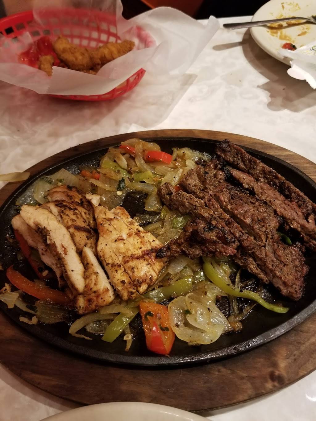 CHUYS | restaurant | 3525 East Sam Houston Pkwy S, Pasadena, TX 77505, USA | 2819980400 OR +1 281-998-0400