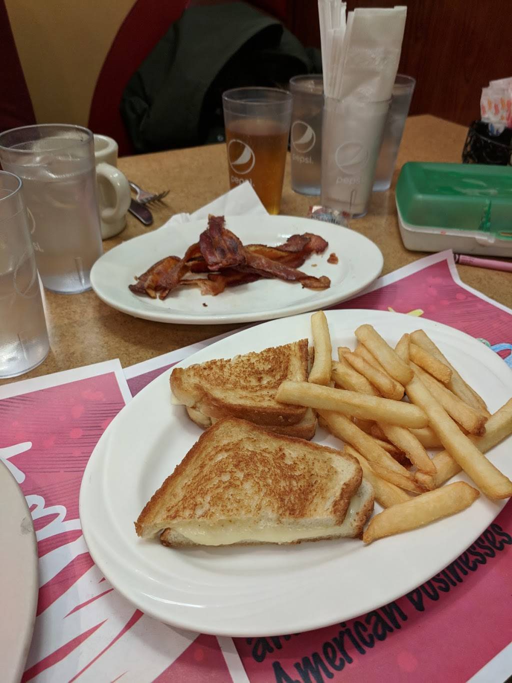 Legacy Diner | restaurant | 136 S White Horse Pike, Audubon, NJ 08106, USA | 8563101800 OR +1 856-310-1800