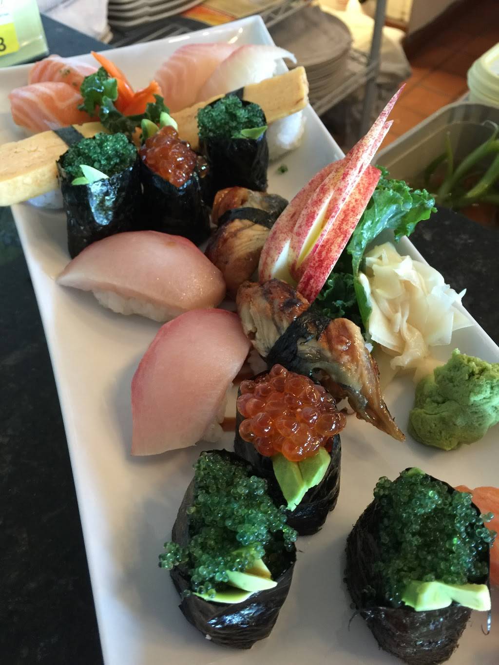 Matsusaka Teppanyaki & Sushi | restaurant | 3103 111th St #101, Naperville, IL 60564, USA | 6302193883 OR +1 630-219-3883