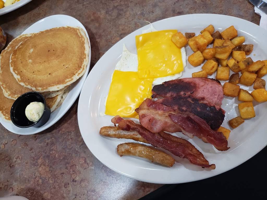 Perkins Restaurant & Bakery | restaurant | 1121 E Main St, Blytheville, AR 72315, USA | 8707636797 OR +1 870-763-6797