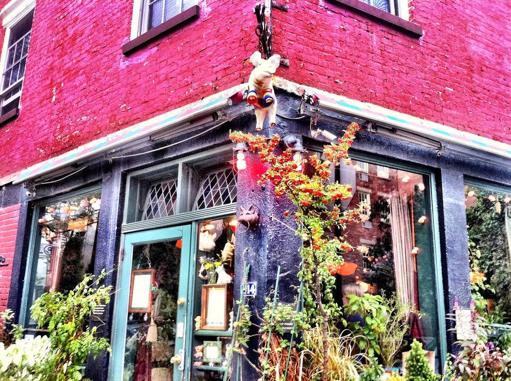 The Spotted Pig | restaurant | 314 W 11th St, New York, NY 10014, USA | 2126200393 OR +1 212-620-0393