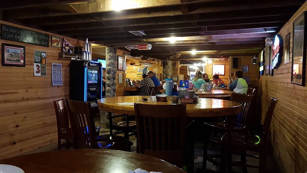 Anthonys Wild West Pizza | restaurant | 107 E North Ave, Flora, IL 62839, USA | 6186622400 OR +1 618-662-2400