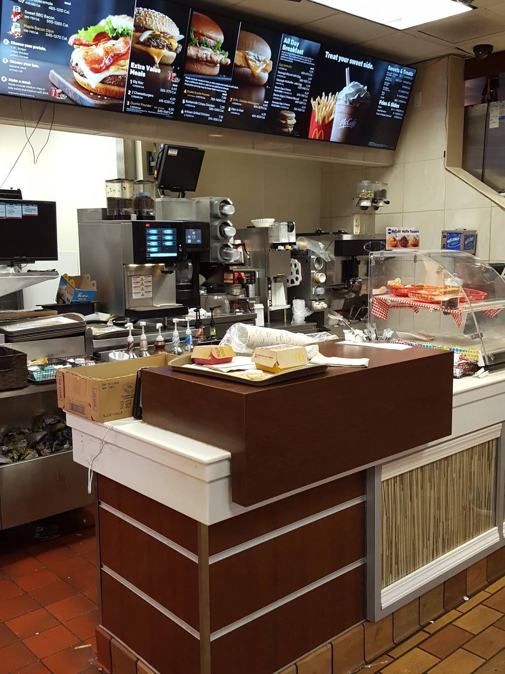 McDonalds | cafe | 10280 Red Arrow Hwy, Bridgman, MI 49106, USA | 2692667392 OR +1 269-266-7392