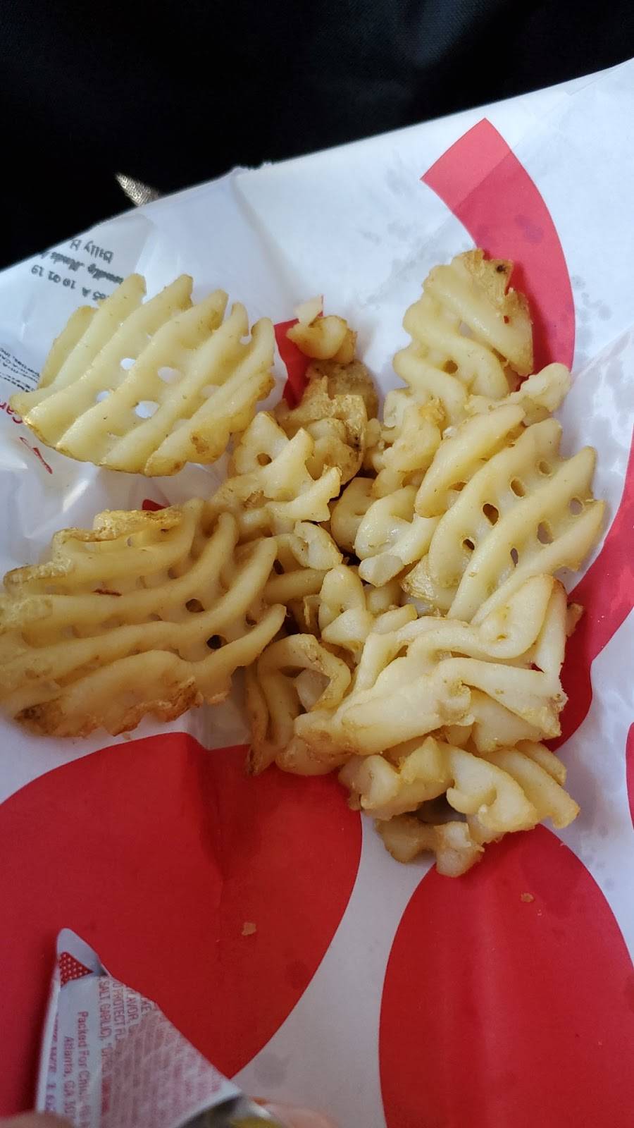 Chick-fil-A | restaurant | 18601 Dexter Ave, Lake Elsinore, CA 92532, USA | 9514711123 OR +1 951-471-1123