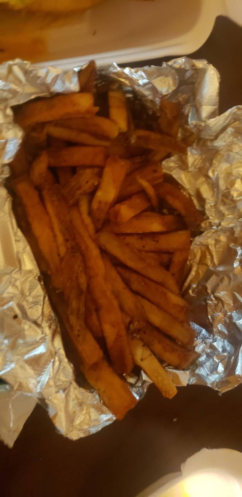 Soul & Sea | restaurant | 10718 Frankstown Rd, Pittsburgh, PA 15235, USA | 4122235700 OR +1 412-223-5700