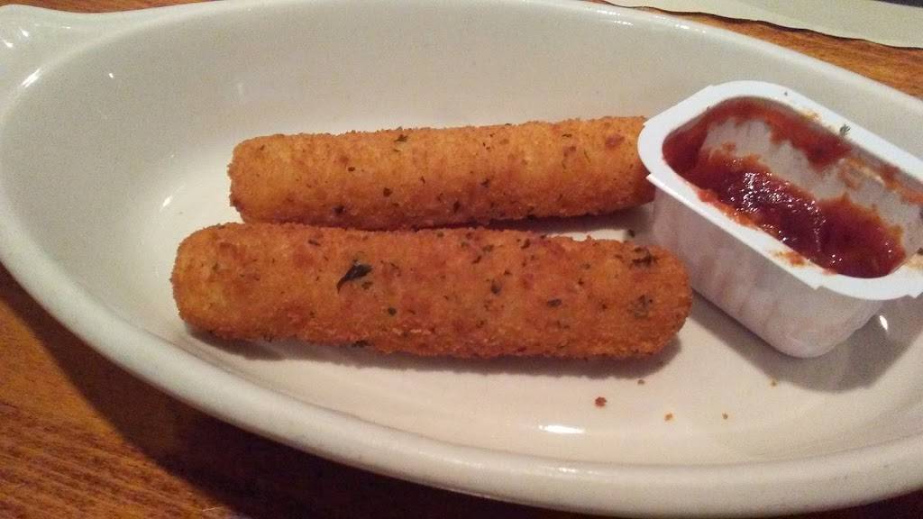 Robies Restaurant & Bar | restaurant | 109 W Main St, Attica, IN 47918, USA | 7657644351 OR +1 765-764-4351