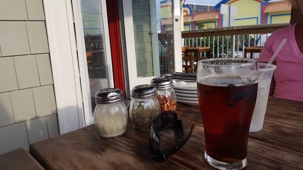 Vinnys Pizza and Italian Grill | restaurant | 10019 MD-346, Berlin, MD 21811, USA | 4103903713 OR +1 410-390-3713