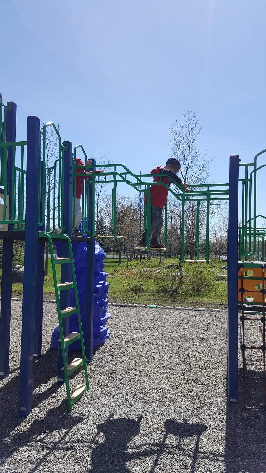 Bar Le Bunker | restaurant | 100 Rue Giguère, Lac-Etchemin, QC G0R 1S0, Canada | 4186255728 OR +1 418-625-5728