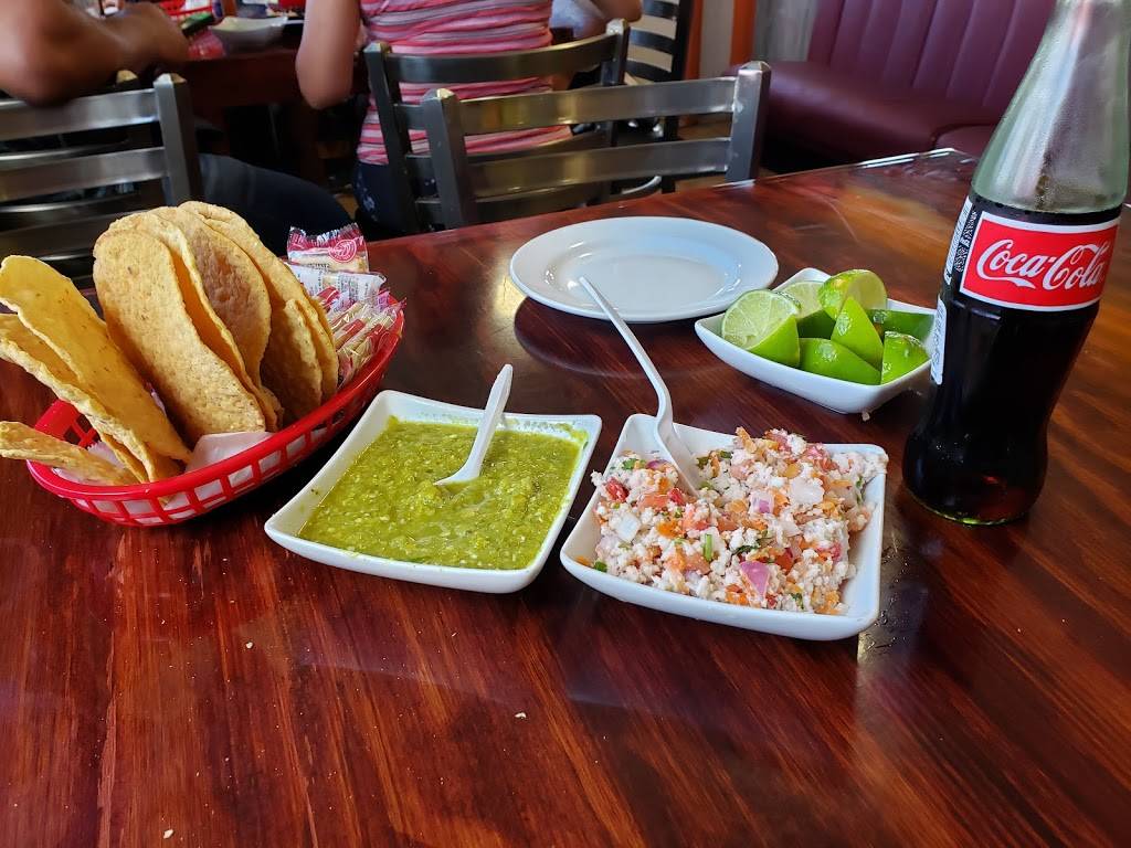 Las Islas Marias | restaurant | 7516 State Ave, Kansas City, KS 66112, USA | 9134997365 OR +1 913-499-7365