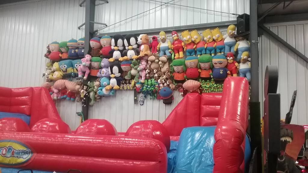 Triple Crown Family Fun Center | restaurant | 1 Nancy Wilson Way, Chillicothe, OH 45601, USA | 7407737529 OR +1 740-773-7529