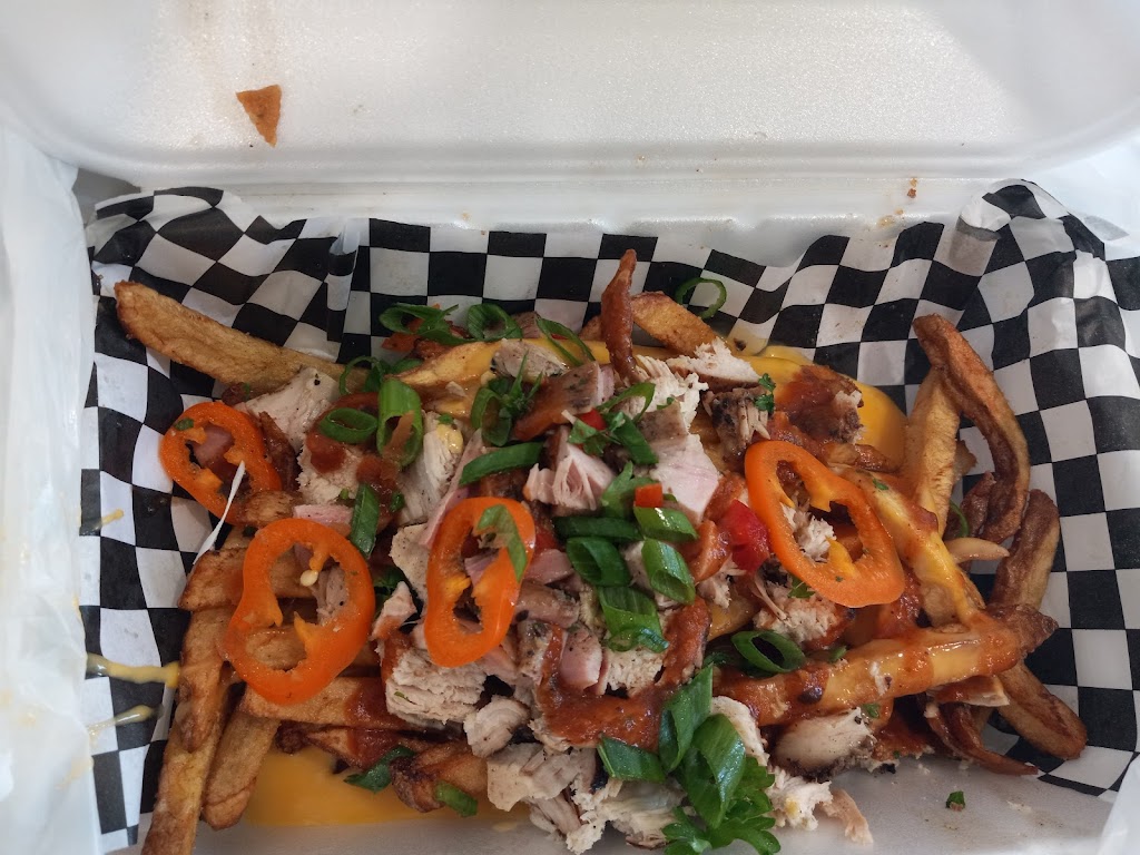 Jamaica Pon Di Road | restaurant | 2213 S Victory Dr, Houston, TX 77088, USA | 8323285220 OR +1 832-328-5220