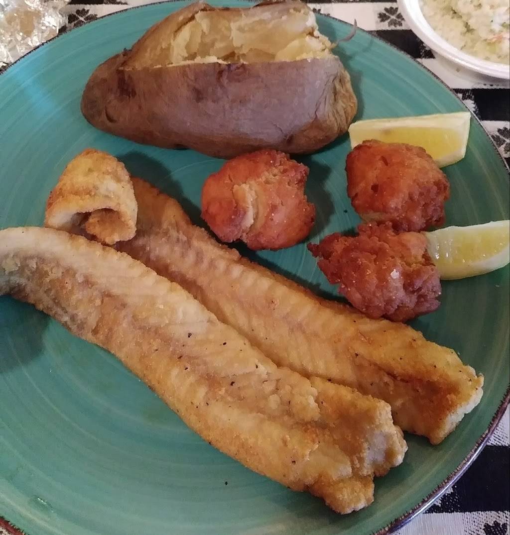 Lloyds Steaks and More | restaurant | Glenwood, NC 28752, USA | 8285592261 OR +1 828-559-2261