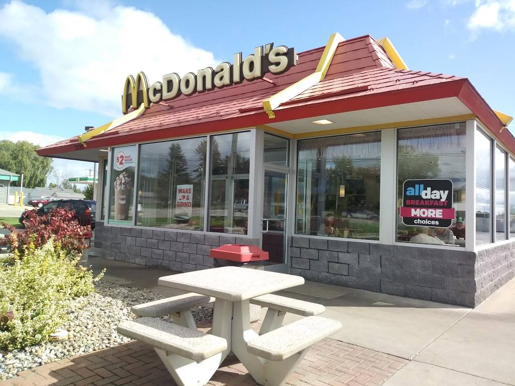 McDonalds | cafe | 2770 S, M-33, Rose City, MI 48654, USA | 9896853773 OR +1 989-685-3773