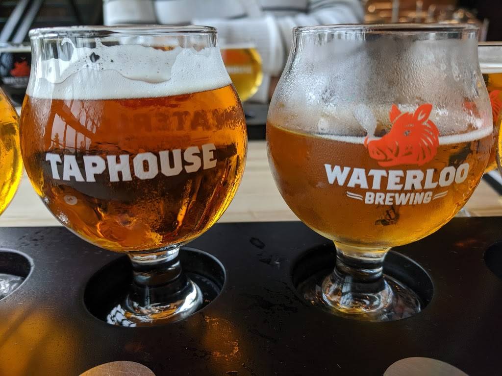 Waterloo Brewing Beer Store | restaurant | 400 Bingemans Centre Dr, Kitchener, ON N2B 3X9, Canada | 5197422732 OR +1 519-742-2732