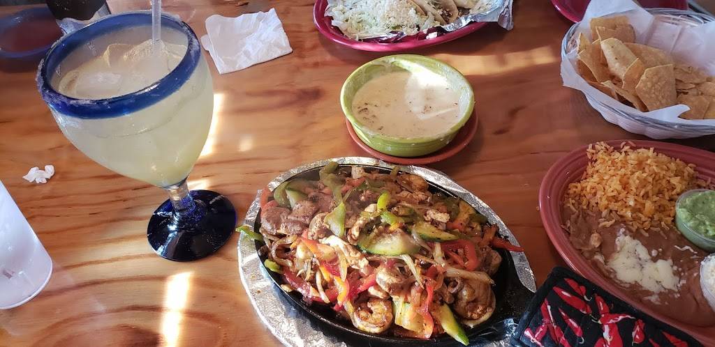 El Potrero | restaurant | 8284 N Saginaw Rd, Mt Morris, MI 48458, USA | 8106861226 OR +1 810-686-1226