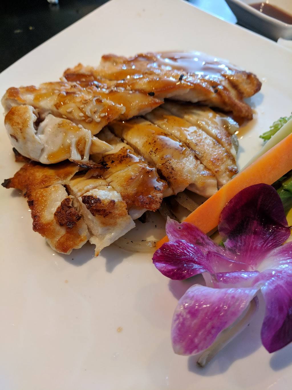 Yuzu | restaurant | 301 E Meadow Ave, East Meadow, NY 11554, USA | 5162286638 OR +1 516-228-6638