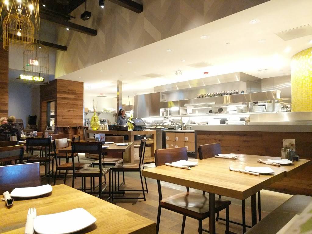 California Pizza Kitchen at MarketStreet Lynnfield | restaurant | 1150 Market St, Lynnfield, MA 01940, USA | 7814064015 OR +1 781-406-4015