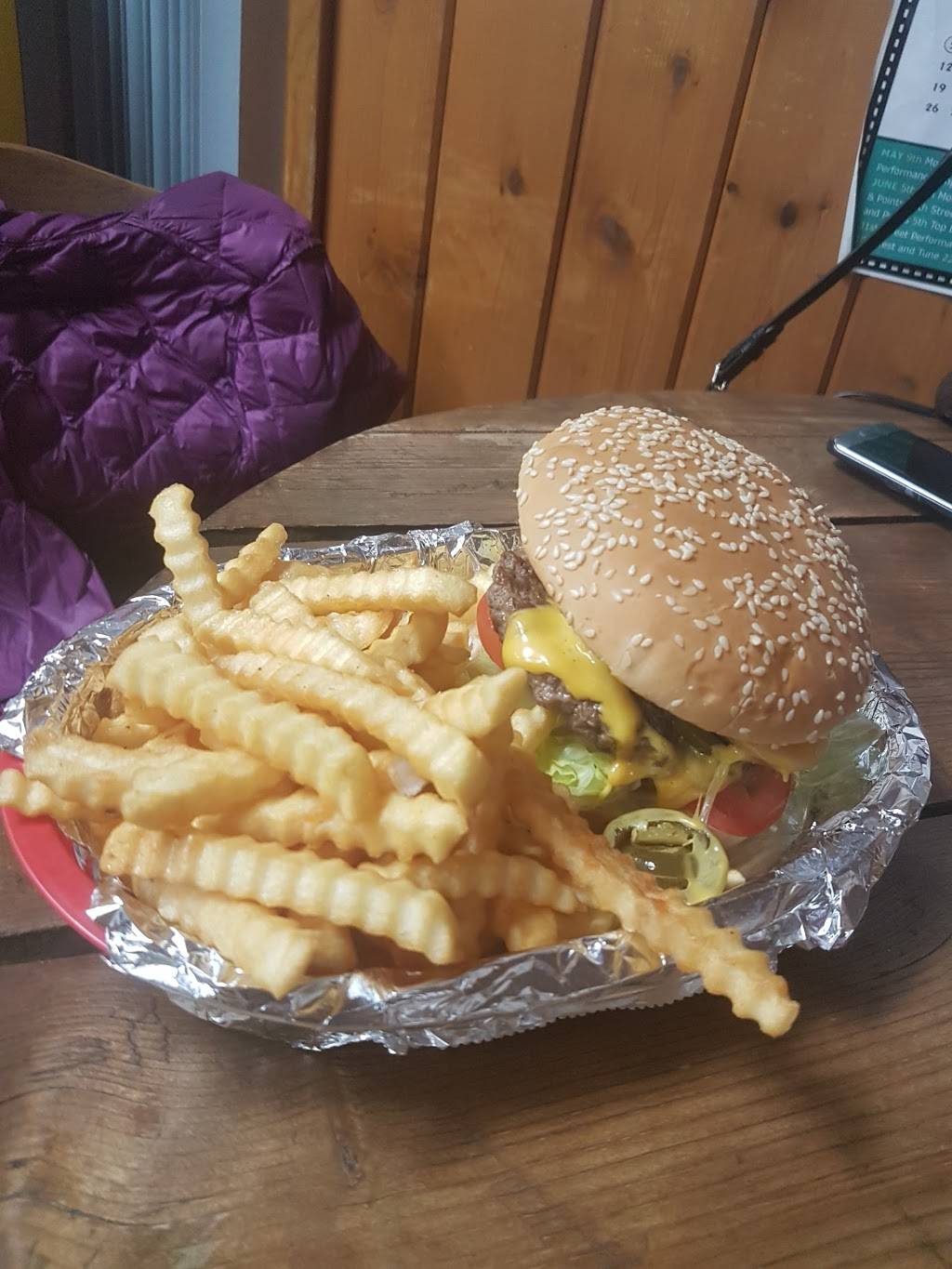 RWs Hamburger House | restaurant | 2200 E Parks Hwy, Wasilla, AK 99654, USA | 9073572300 OR +1 907-357-2300